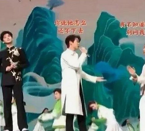 娱乐圈“吃瓜三姐妹”揭秘：背后的娱乐生态与舆论风暴