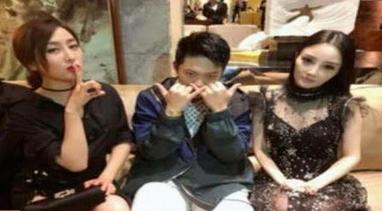 多多娱乐再掀热议，明星关系和动向持续变动引发关注